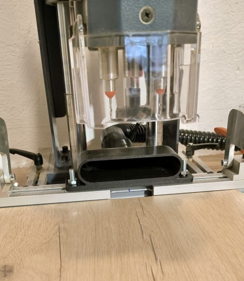 Przystawka odciągowa / Króciec do wiertarki do zawiasów Cormak